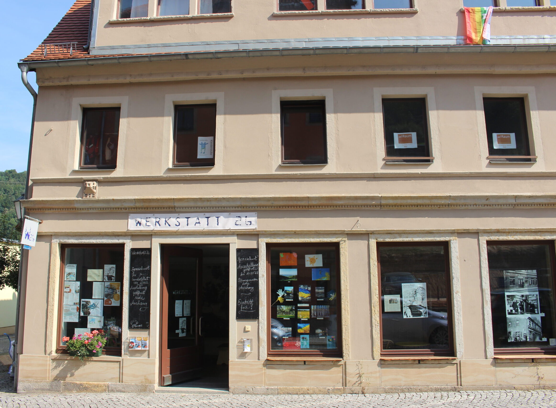 Ein Bild der Fassade der Werkstatt 26